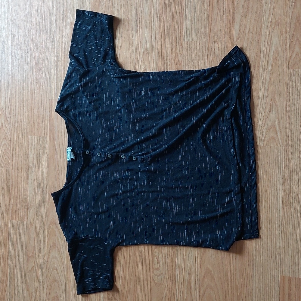 Old Navy tee